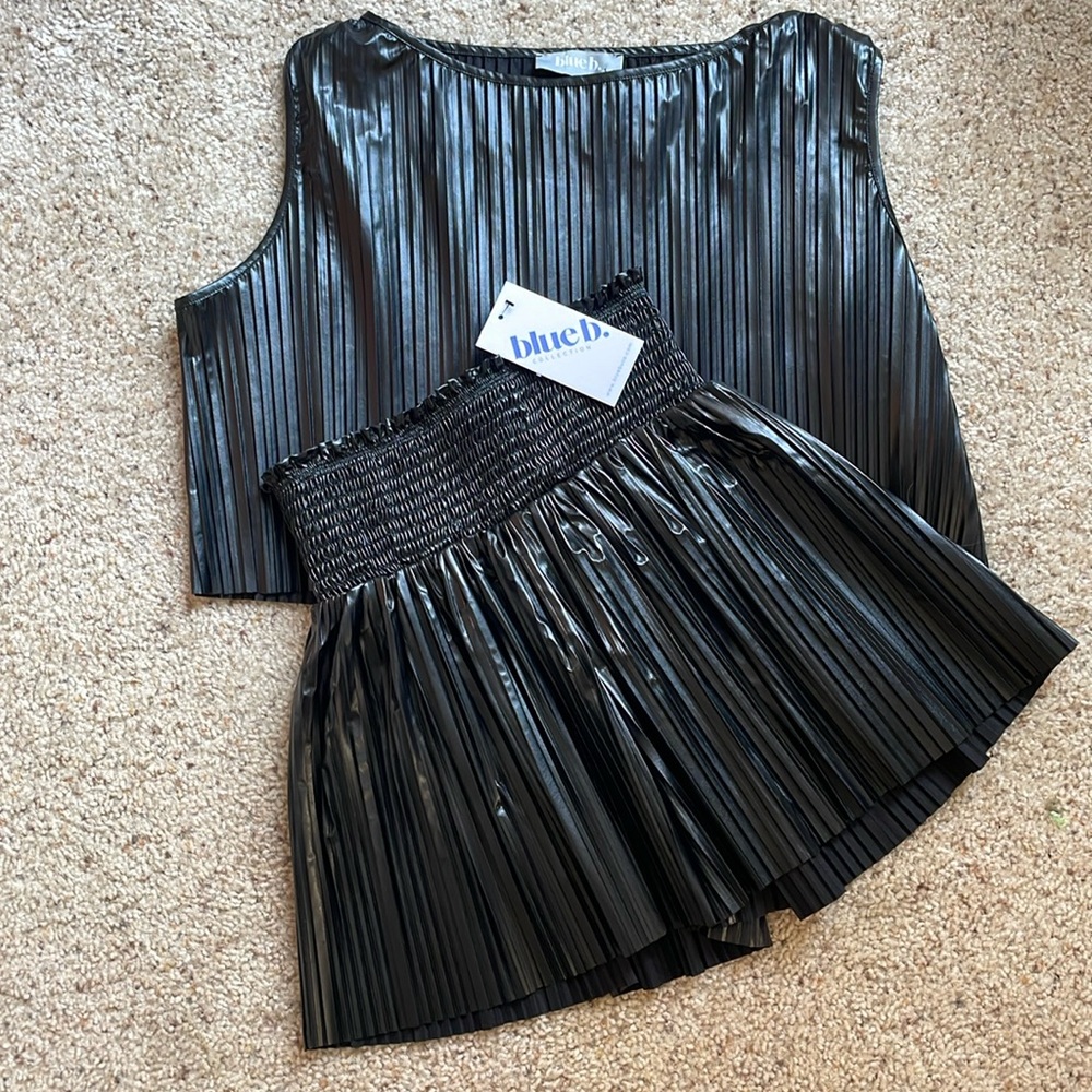 Crinkled Faux Leather 2 Piece Set - Black